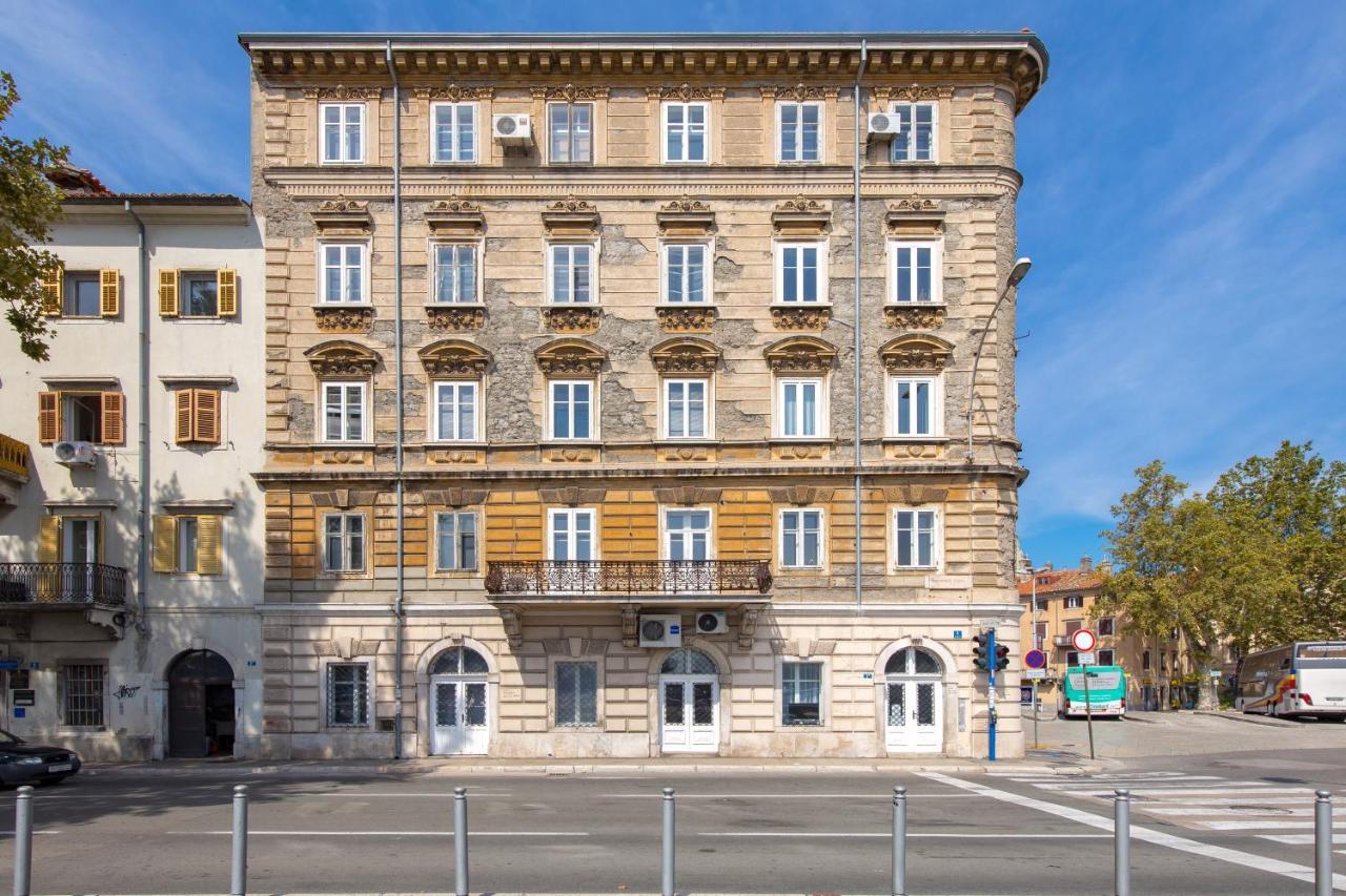Mucho Mas Apartment Rijeka Bagian luar foto